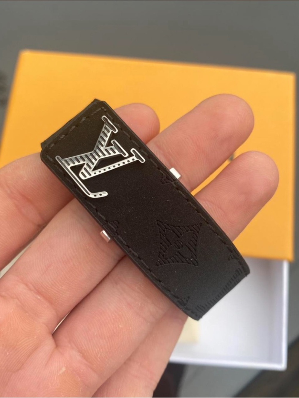 LV SLIM SHADOW BRACELET